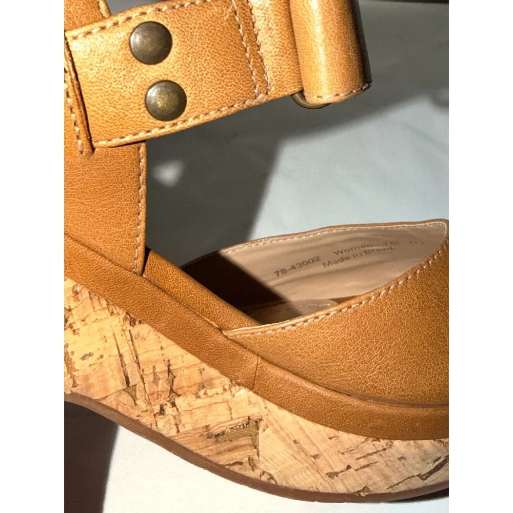 Johnston & Murphy Wedge Sandals Sz 7 Tan Leather Cork Platform Peep Toe Boho